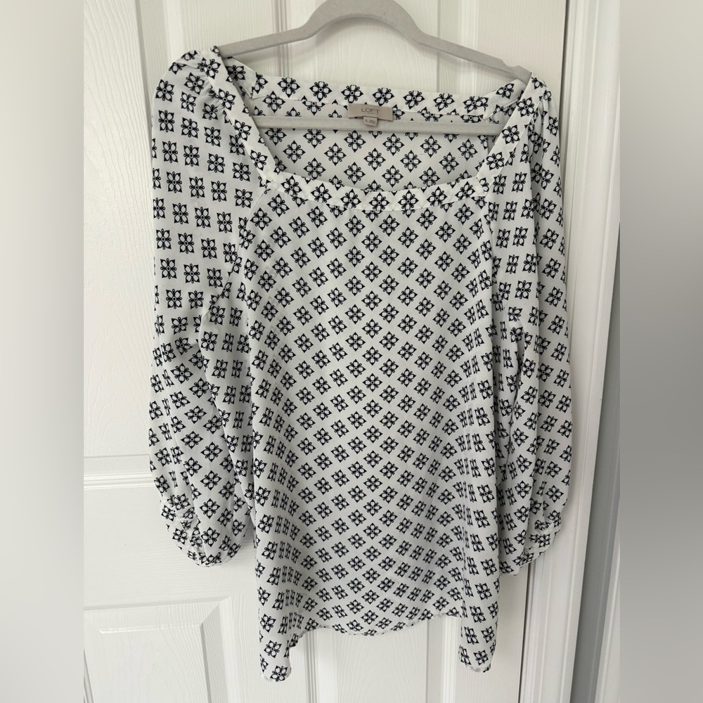 Loft outlet white & black pattern square neck blouse XL